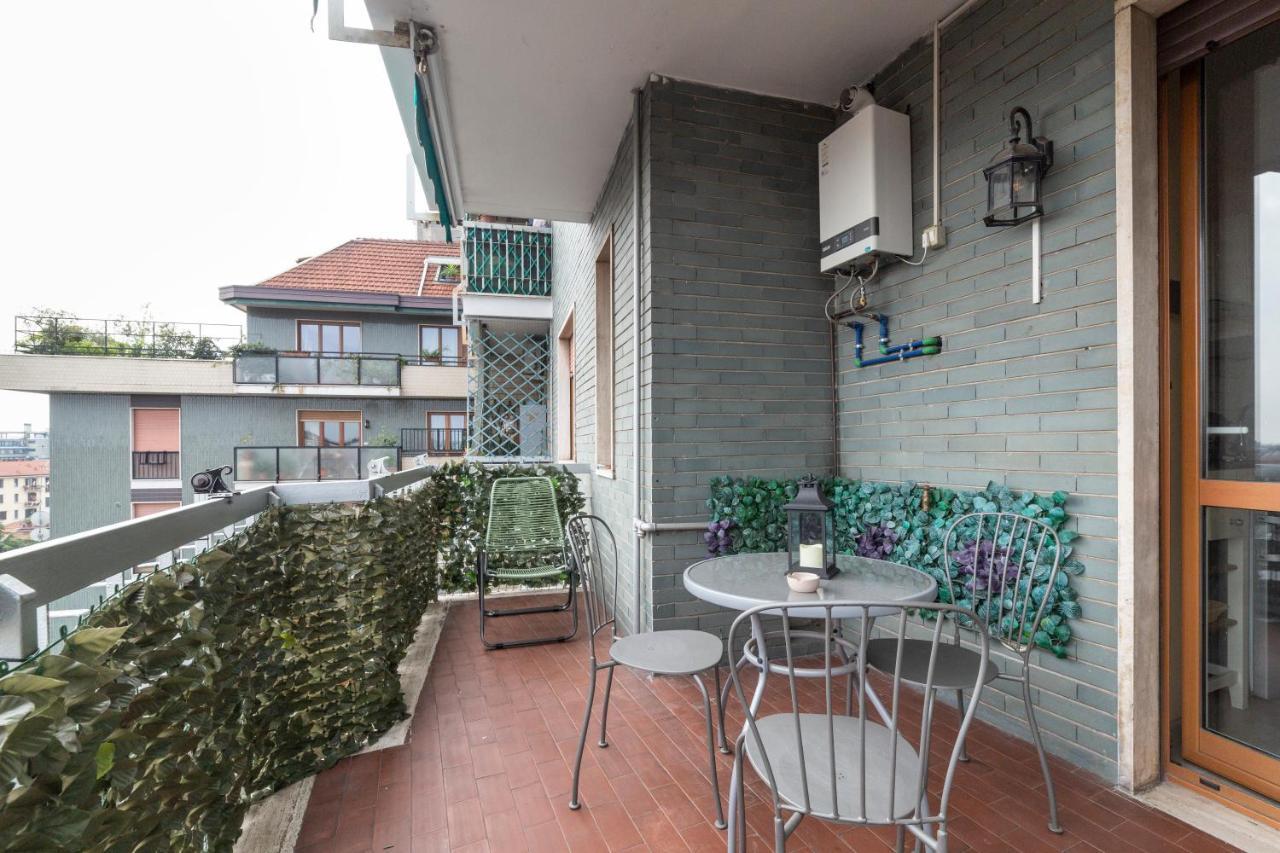 Pasteur Modern Studio With Terrace! Daire Milano Dış mekan fotoğraf